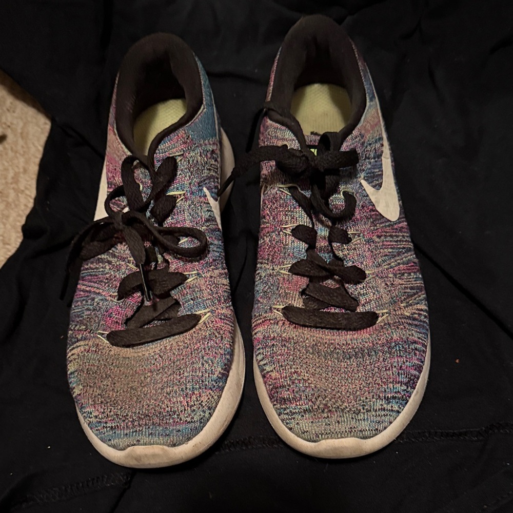 Nike Women's Multicolor Knit Sneakers